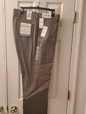 Dockers Easy Khaki Classic Fit Pants - Taupe